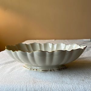 Lenox China “Sympathy” Scalloped Bowl Centerpiece